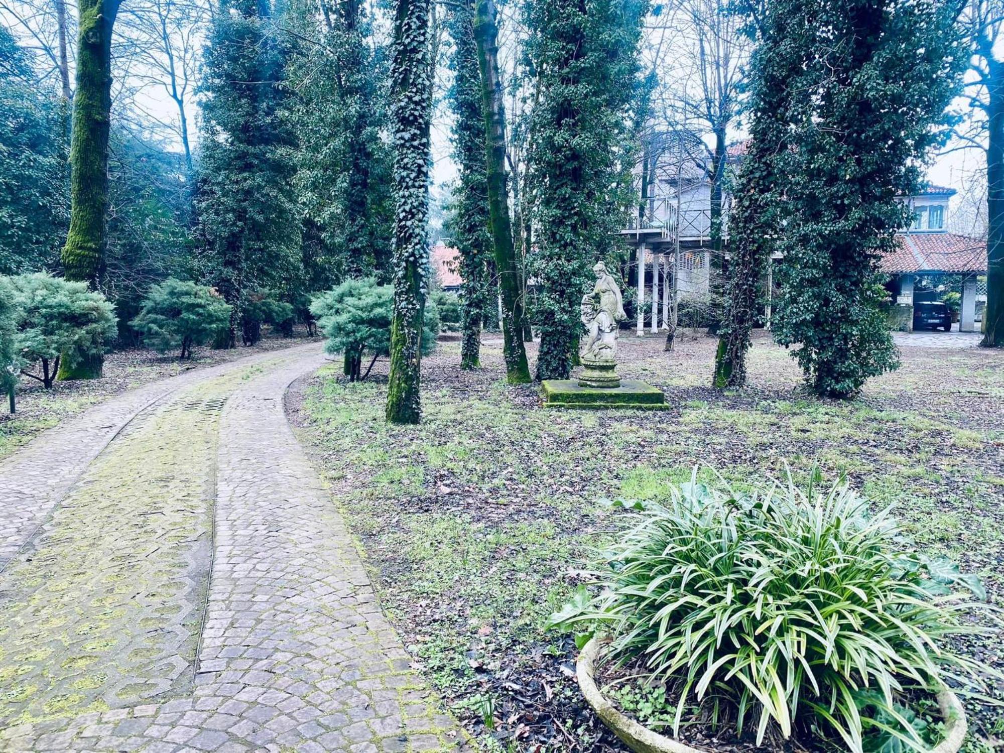 La Casa Dei Nonni Di Leini'ヴィラ エクステリア 写真